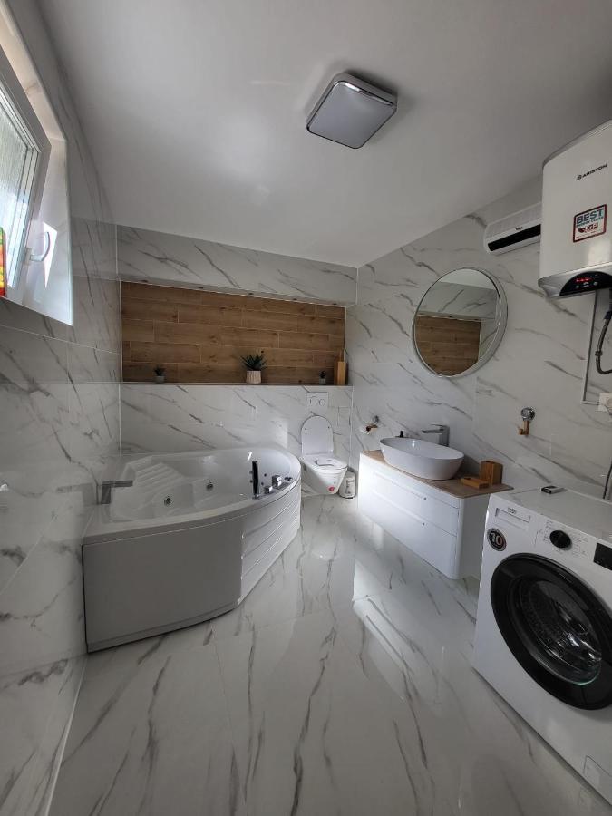 Apartment Dado スルニュ エクステリア 写真